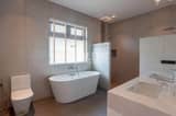 High-Quality 4 Bedroom Pool Villa close to Black Mountain Golf Course for Sale - photograph 11