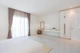 High-Quality 4 Bedroom Pool Villa close to Black Mountain Golf Course for Sale - photograph 15