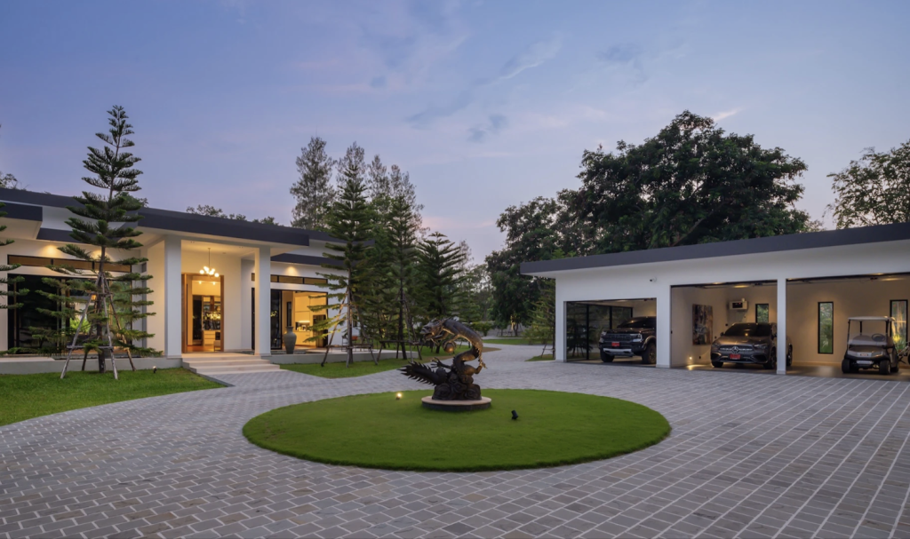 At Springfield golf course – Luxury Meets Serenity at Baan Rom Yen - Cha-Am - photo 3