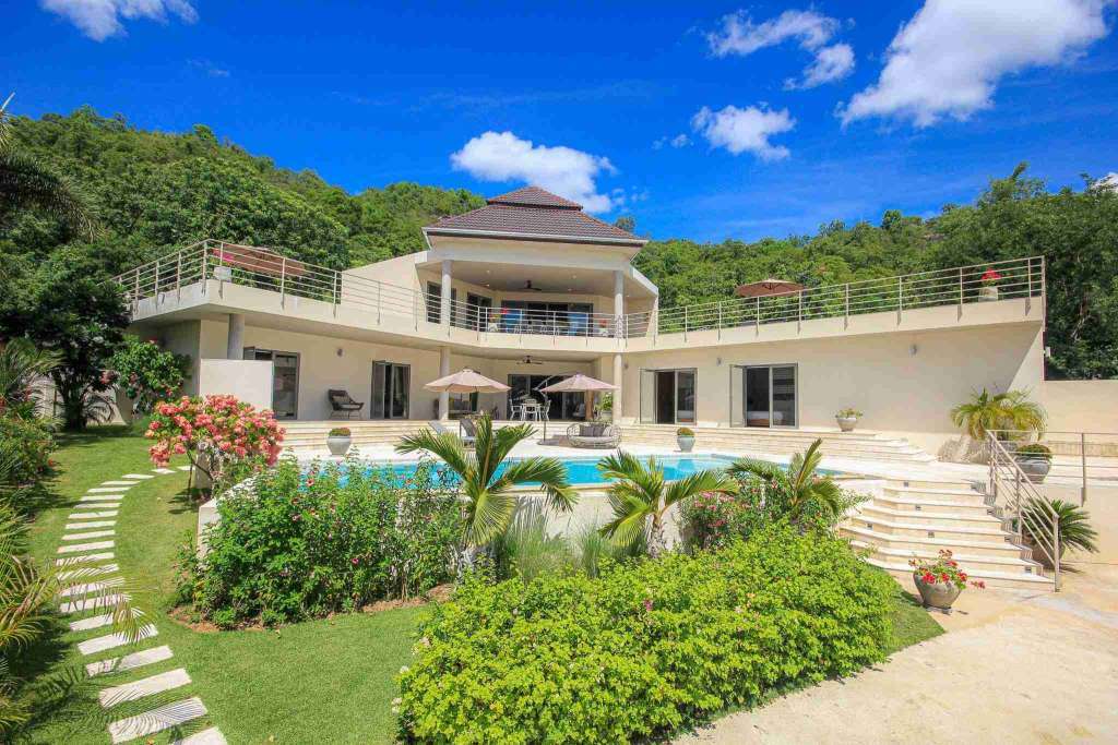 5-Bedroom Exclusive Pool Villa with 5 Baths for Sale in Hua Hin Soi 88 - Hin Lek Fai, Thailand