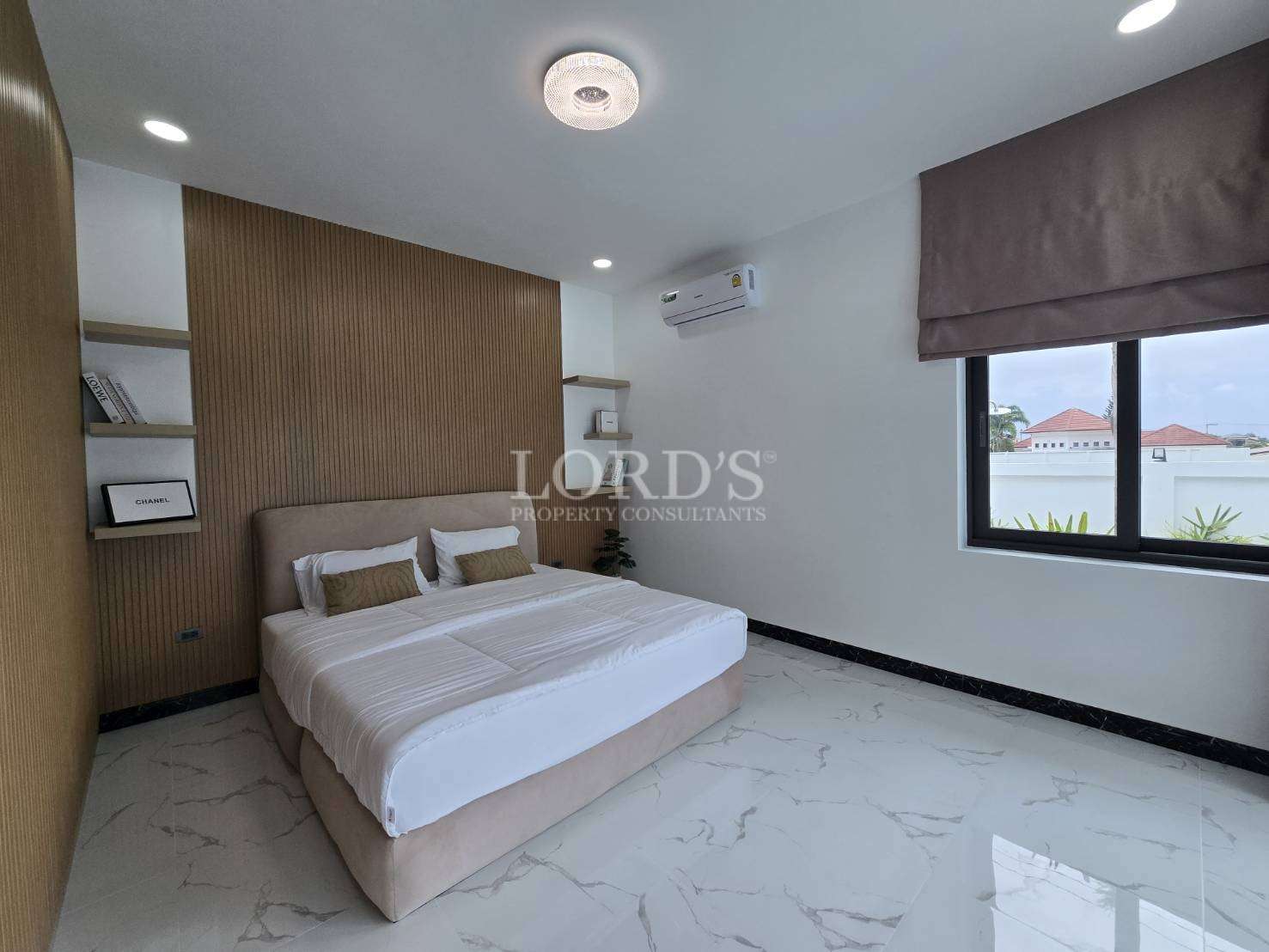 Bathroom with bathtub and sleek design