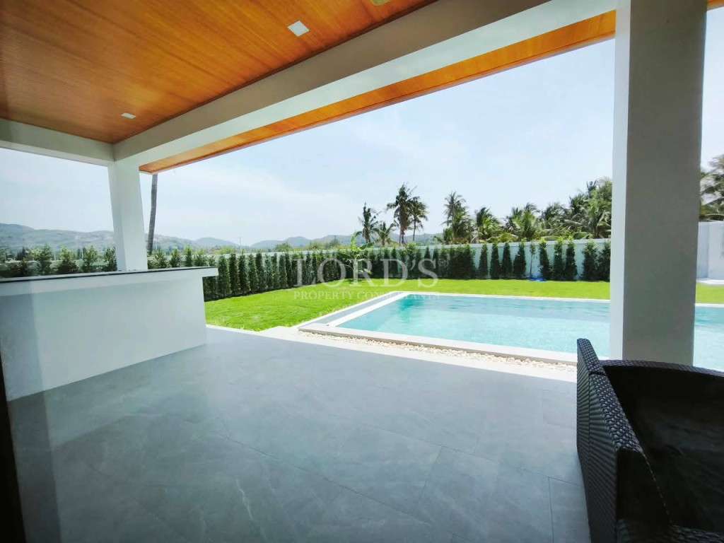 Stunning Modern Pool Villa with Mountain Views in Soi 112, Hua Hin