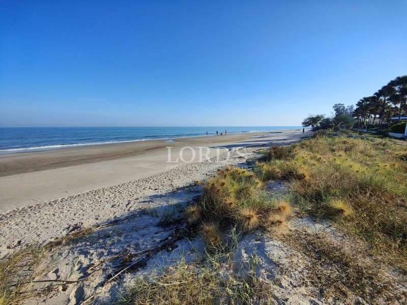 1 RAI ABSOLUTE BEACH FRONT LAND CHA AM - Cha-Am, Thailand