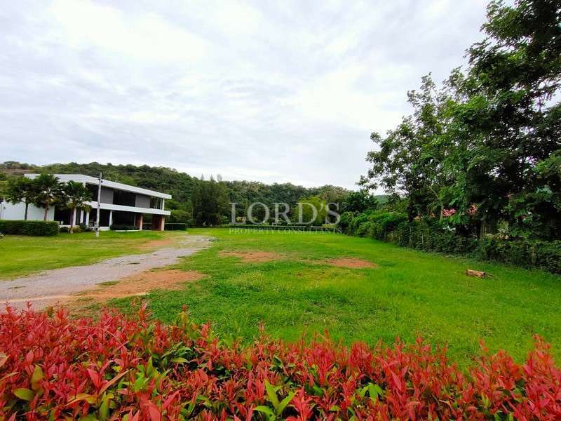 HOME BUILDING PLOT WITH GREAT MOUNTAIN VIEW CLOSE TO BEACH - Khao Tao, Thailand