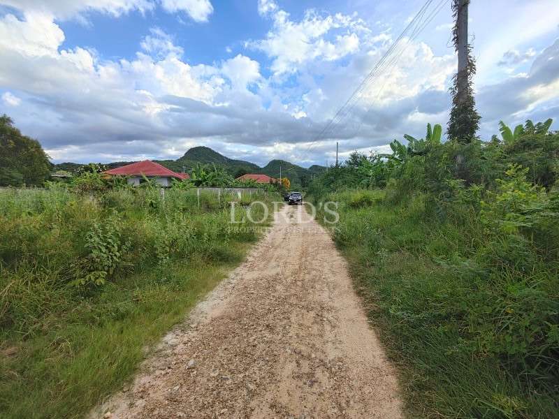 736 m2 HOME BUILDING PLOT CLOSE TO BLUEPORT