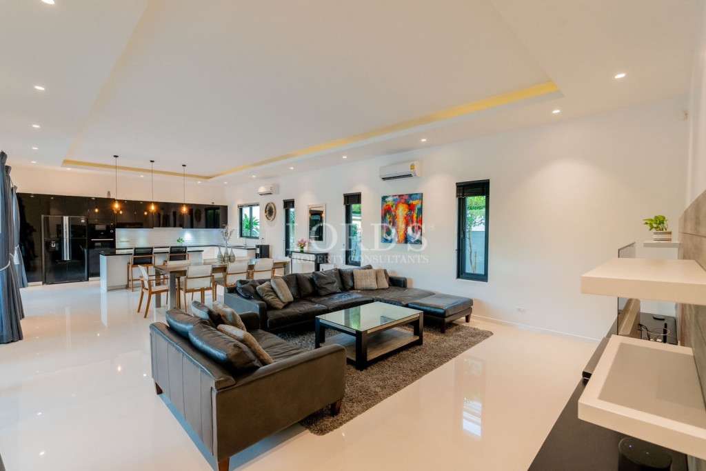 Near Palm Hills Golf – Luxury 4 Bedrooms Pool Villa The Clouds for sale - Cha-Am - photo 9