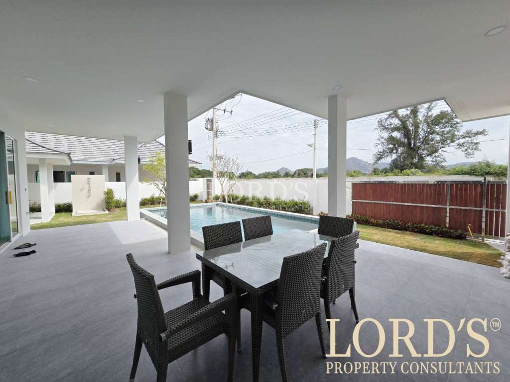 Luxury Pool Villa for Sale in Hua Hin Soi 88 – Easy installment plan available! - Hua Hin - photo 10