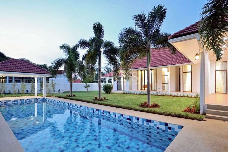 SOLD!!! – Beautiful Central 4 Bedroom Pool Villa in Soi 114 Hua Hin - Hua Hin, Thailand
