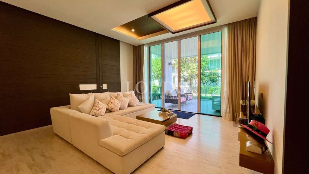 Ultra-Luxury Beachfront Condo Ocas Hua Hin - Hua Hin, Thailand