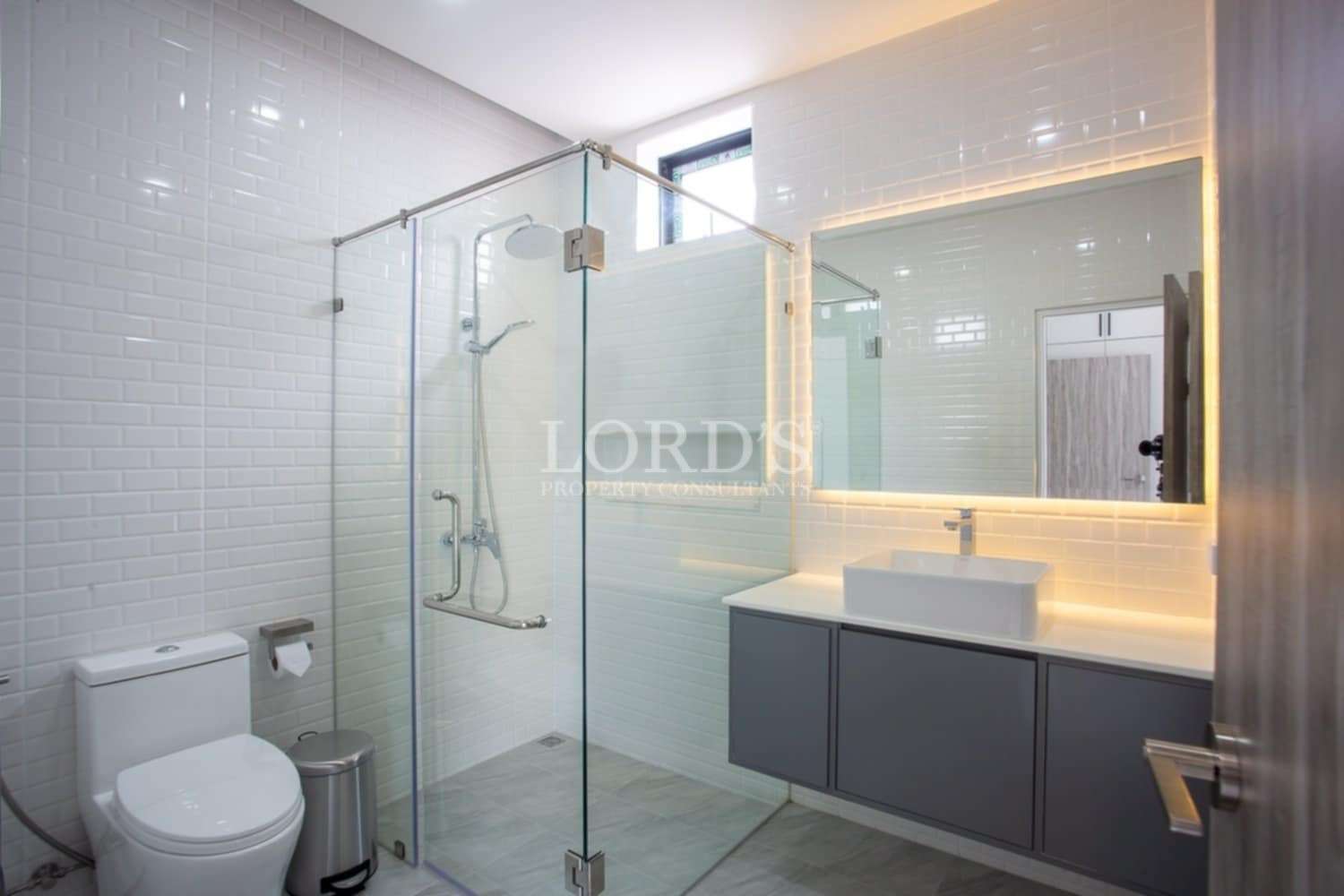 Beautiful modern bathroom with glass shower