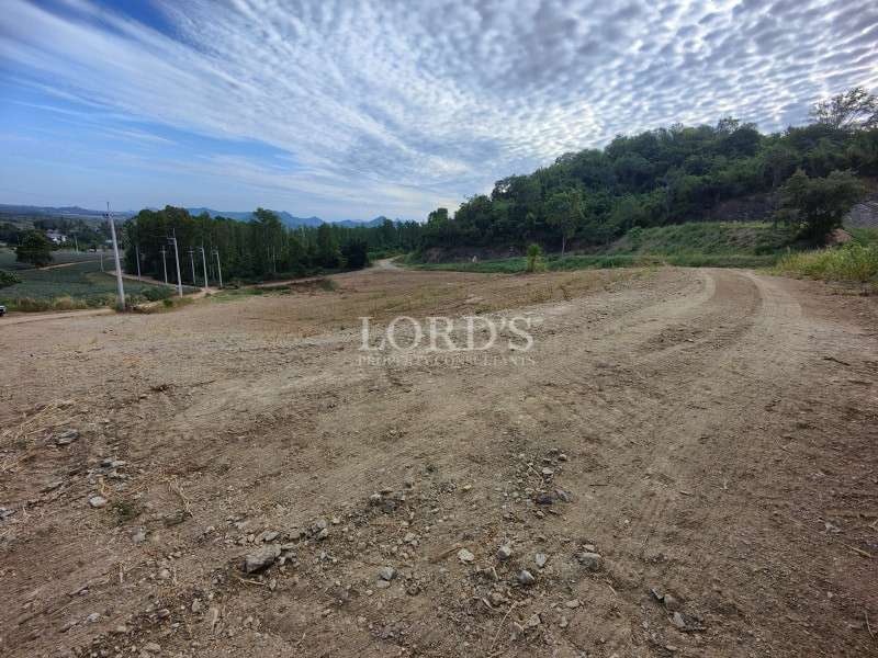 Wide open development land