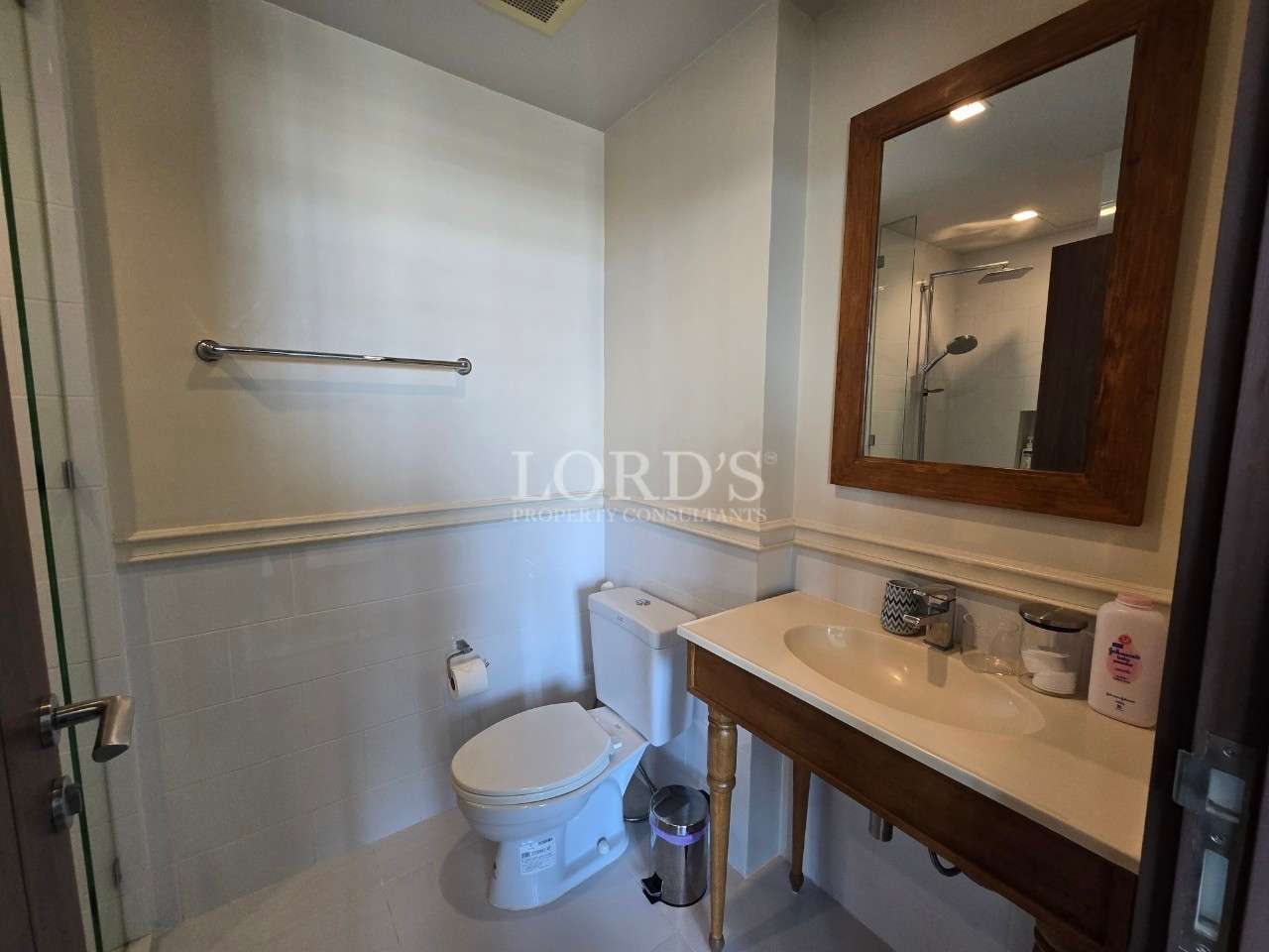 Modern bathroom with basic amenities