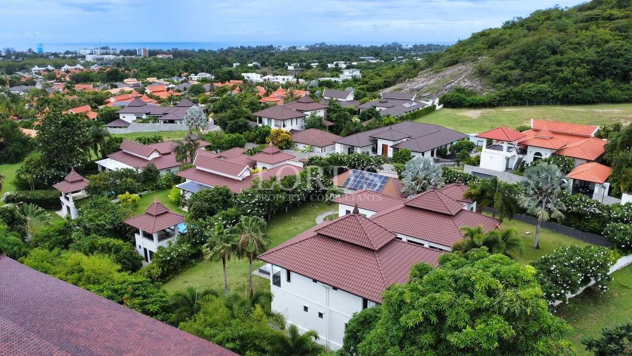 Aerial view of residential neighborhood.