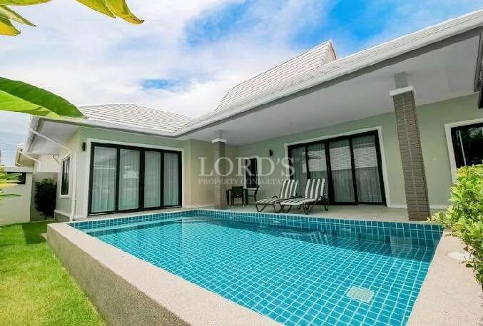 Brand new 3 Bedroom Villa close to Golf Course and City Centre for sale - Hua Hin, Thailand