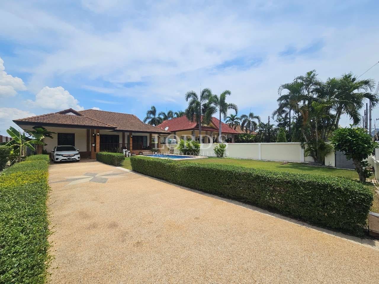 Modern house with swimming pool