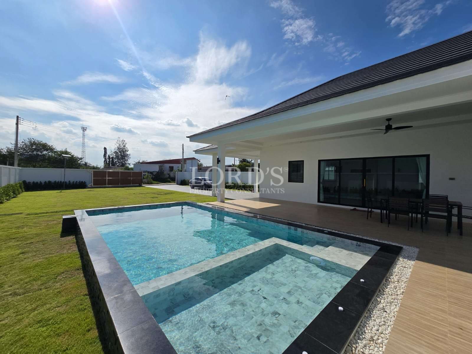 Modern house with swimming pool