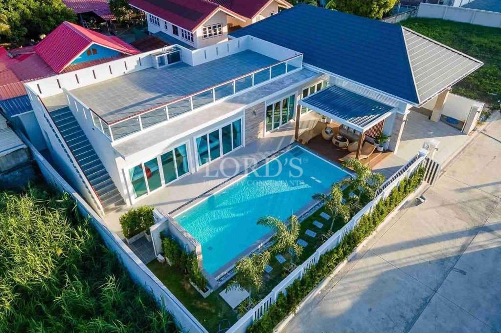 900 meter to Blueport!!! Luxury central 3 Bedroom Poolvilla for sale - Hua Hin, Thailand