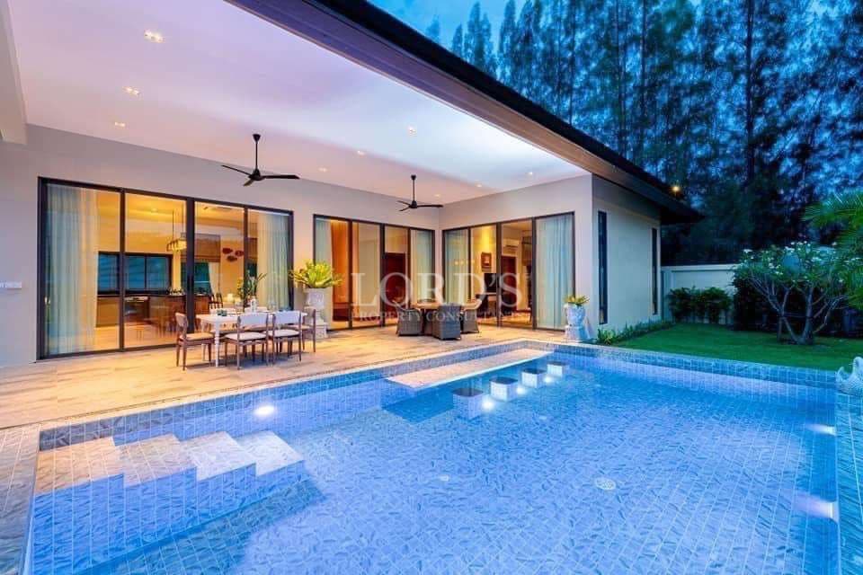 Ready-to-Move-In Luxury 4 Bedroom Balinese Pool Villa near Black Mountain Golf - Hin Lek Fai, Thailand