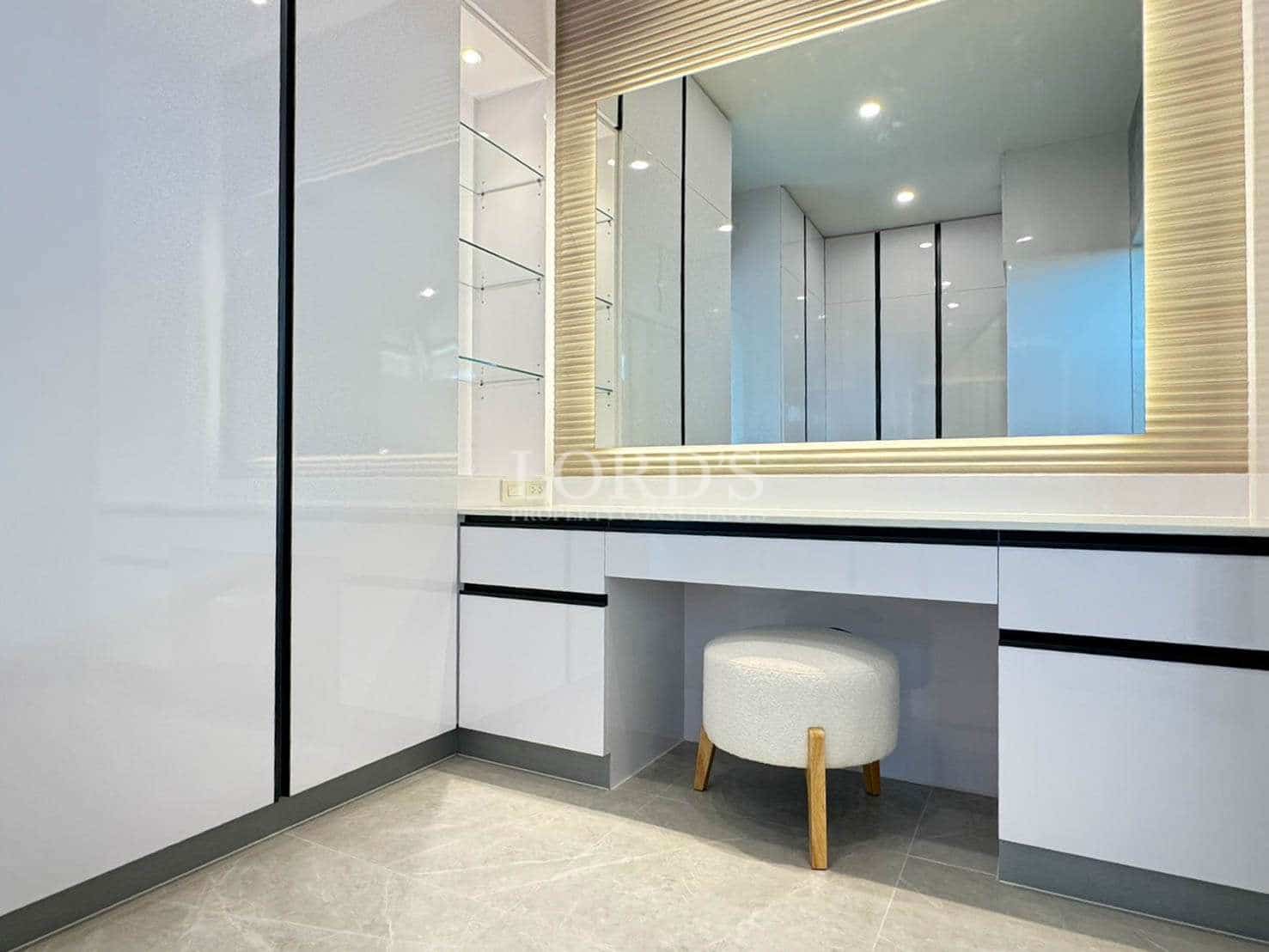 Modern vanity with mirror and stool