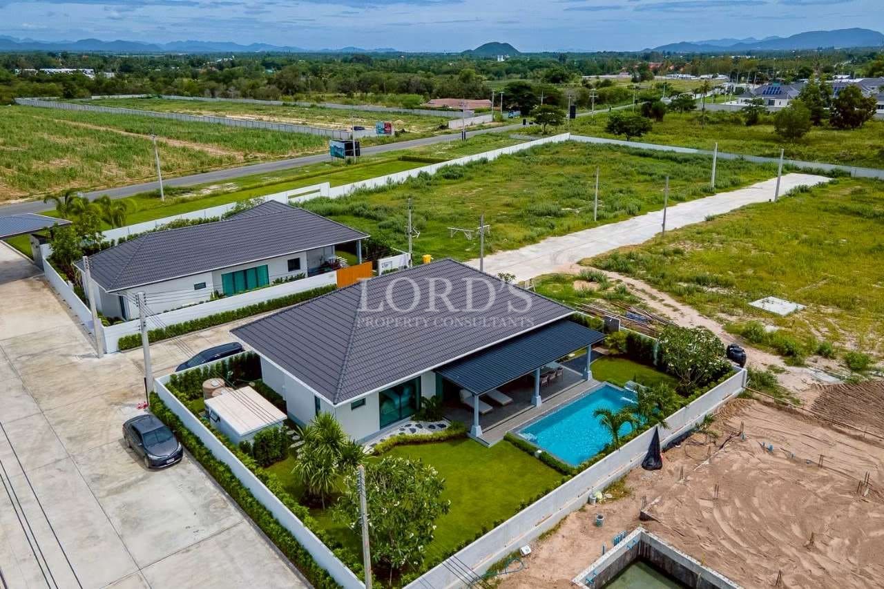 Modern house with swimming pool