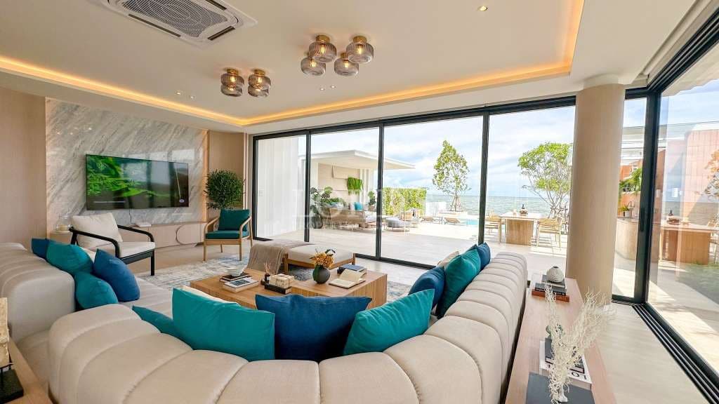 Ultra Luxury Beachfront Villa for Sale in Cha Am, Hua Hin - Cha-Am, Thailand