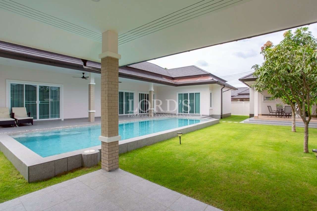 Modern house with swimming pool