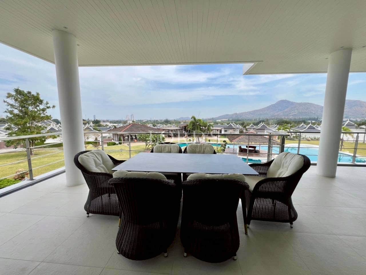 Luxury Balcony