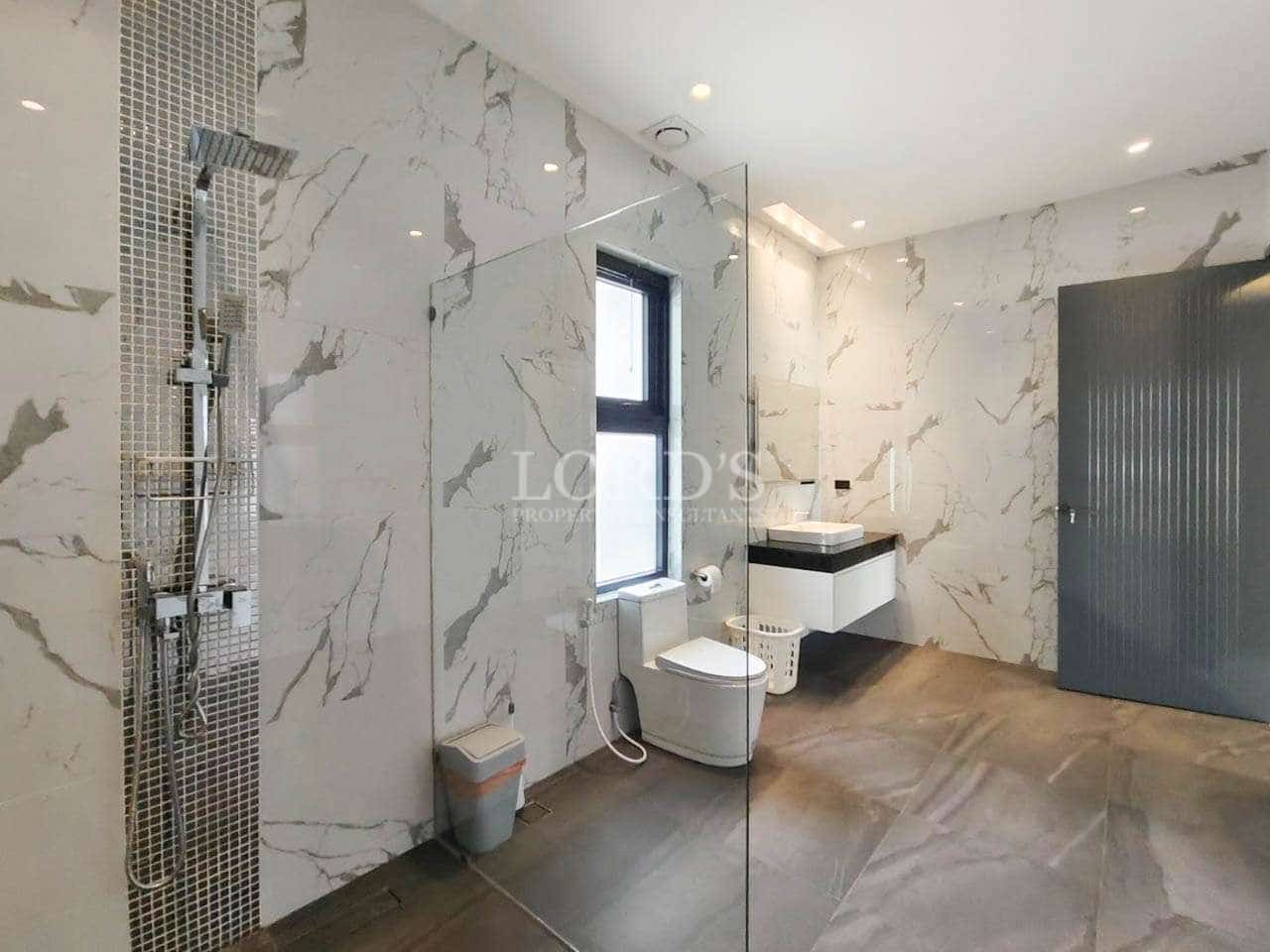 Modern bathroom with marble design