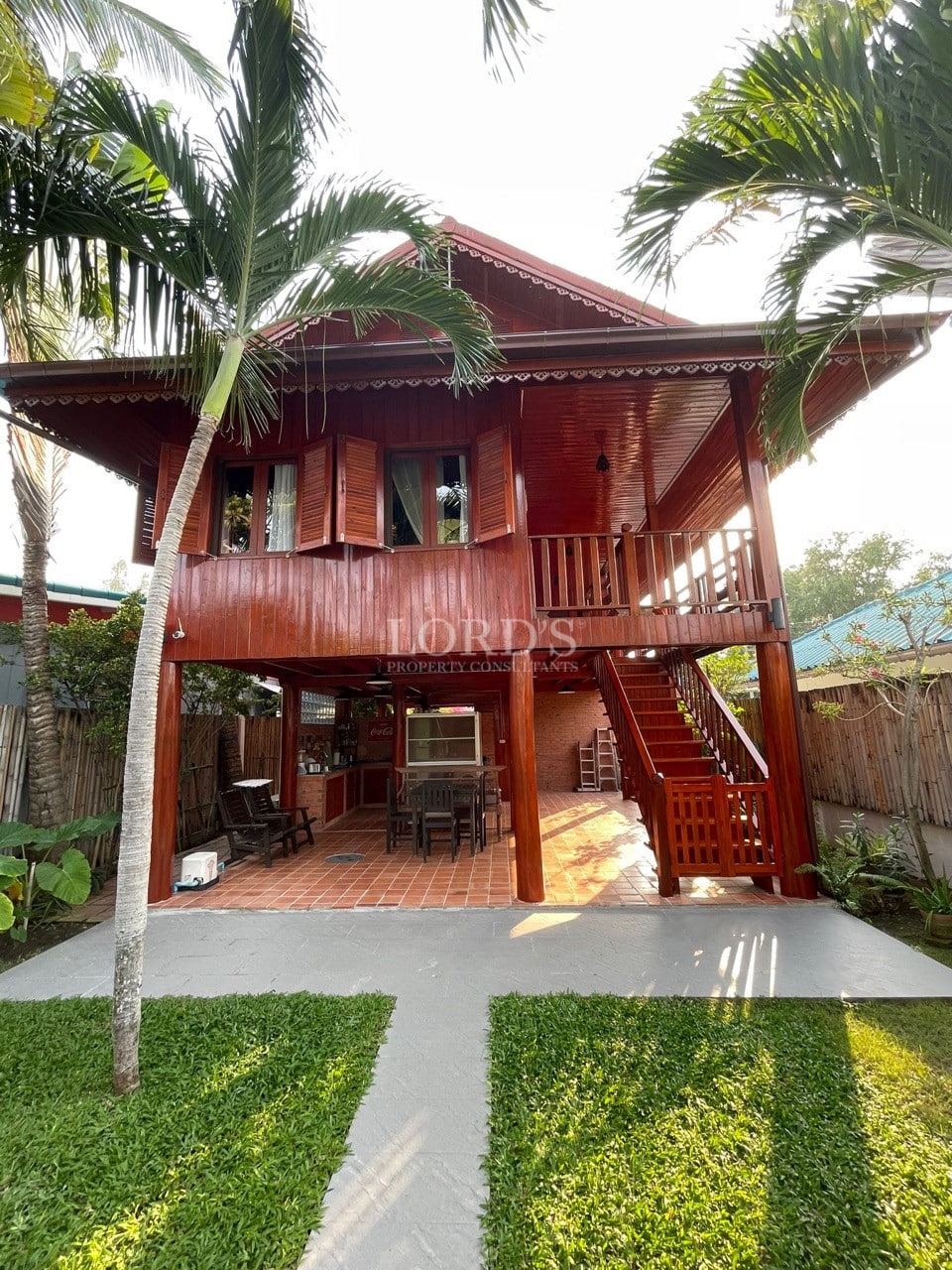 Traditional Thai 3 Bedroom 2 Bath Teak Wood Pool Villa in Hua Hin Centre for sale