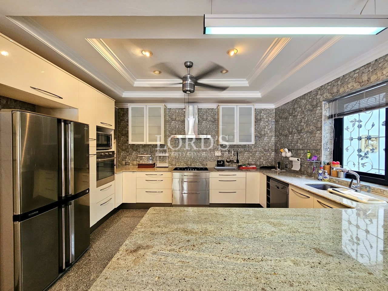 Large modern kitchen with island workspace