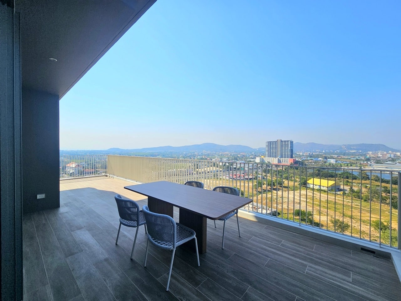 Open living room with dining and sofa area