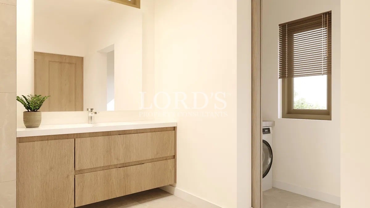 Bathroom with sink and mirror vanity