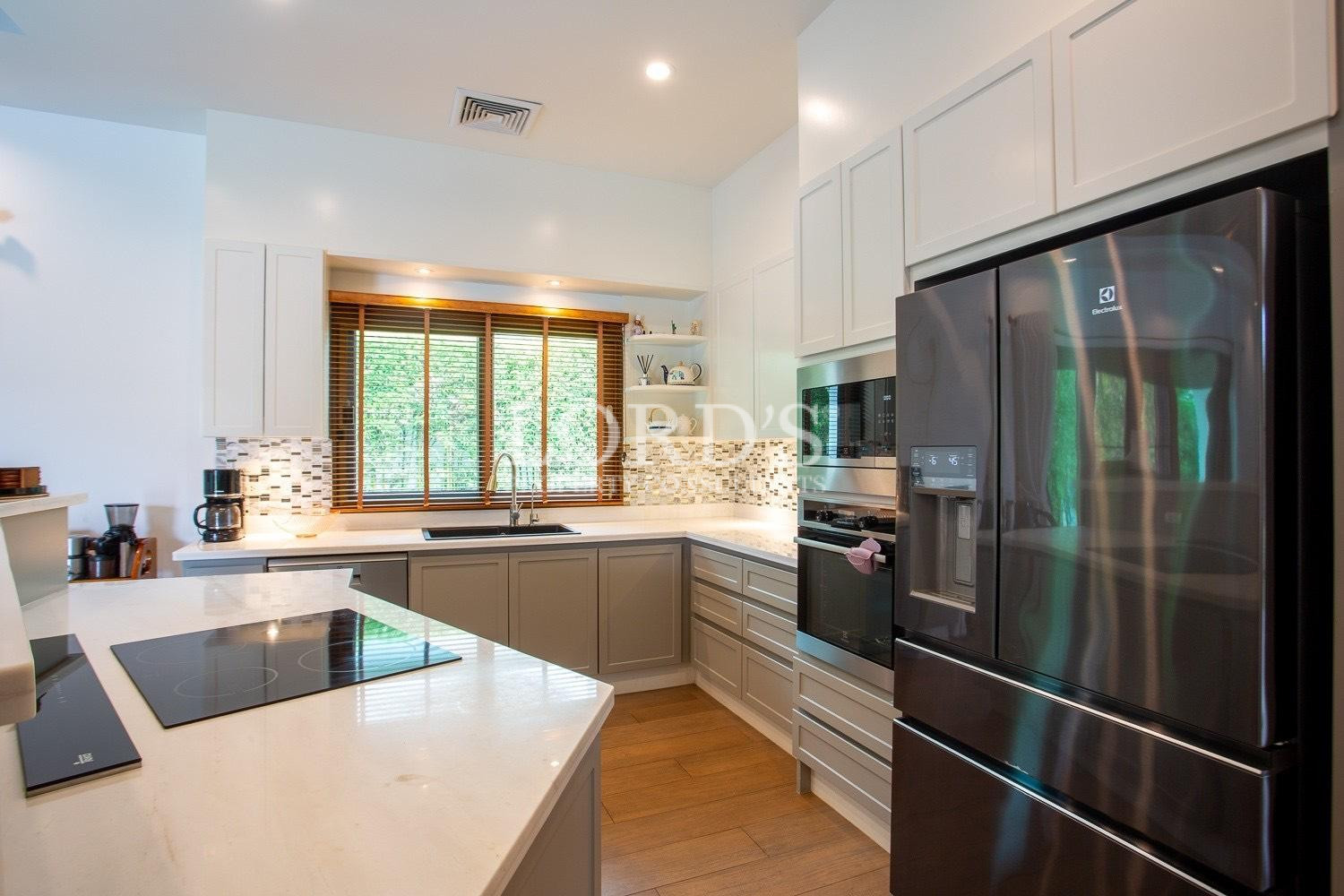 Kitchen with island counter