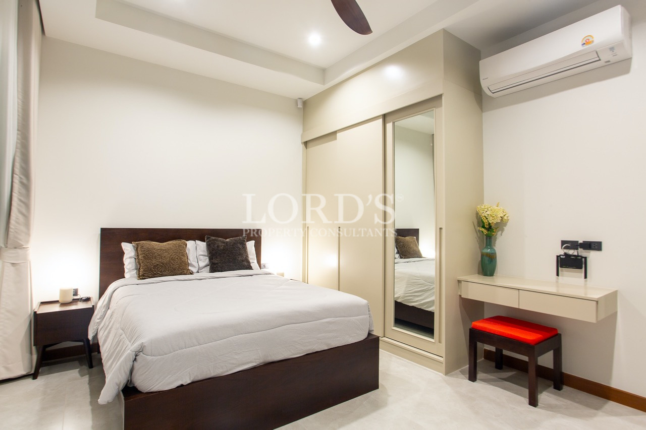 bedroom with minimal modern design