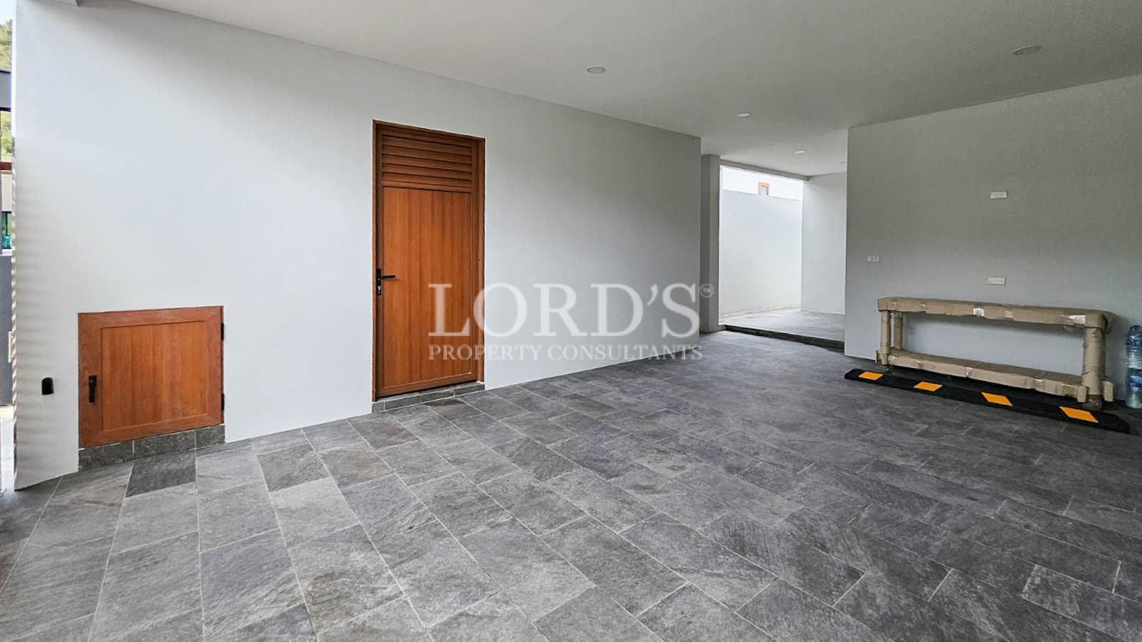 Empty room with tiled floor
