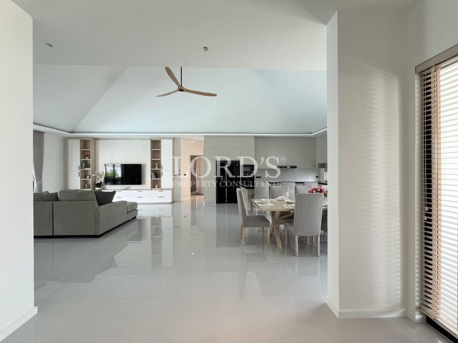 Minimalist open space with ceiling fan