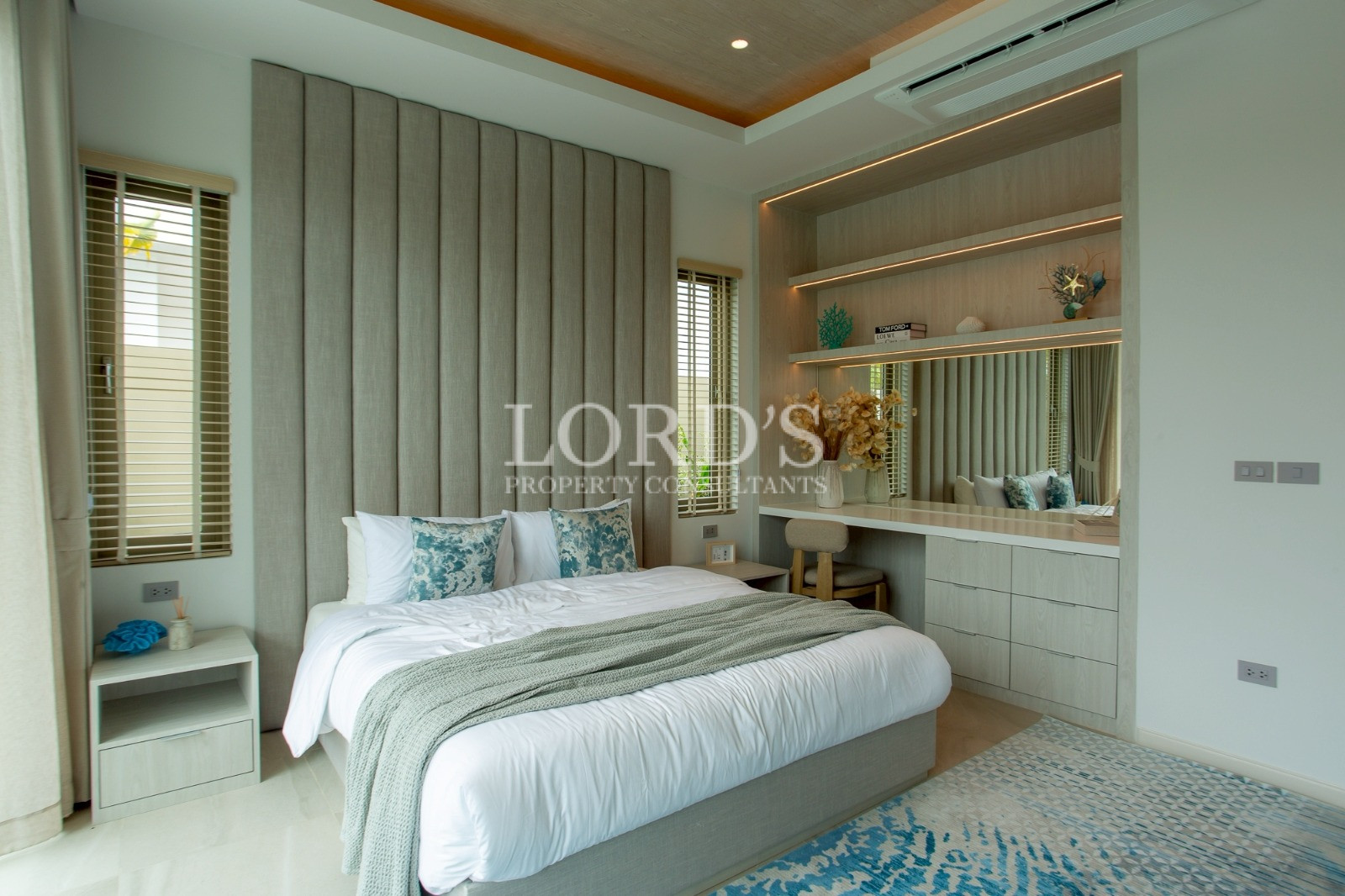 Modern bedroom with built-in shelving