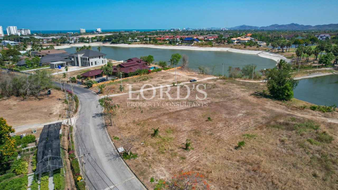 Aerial view of lakeside vacant land
