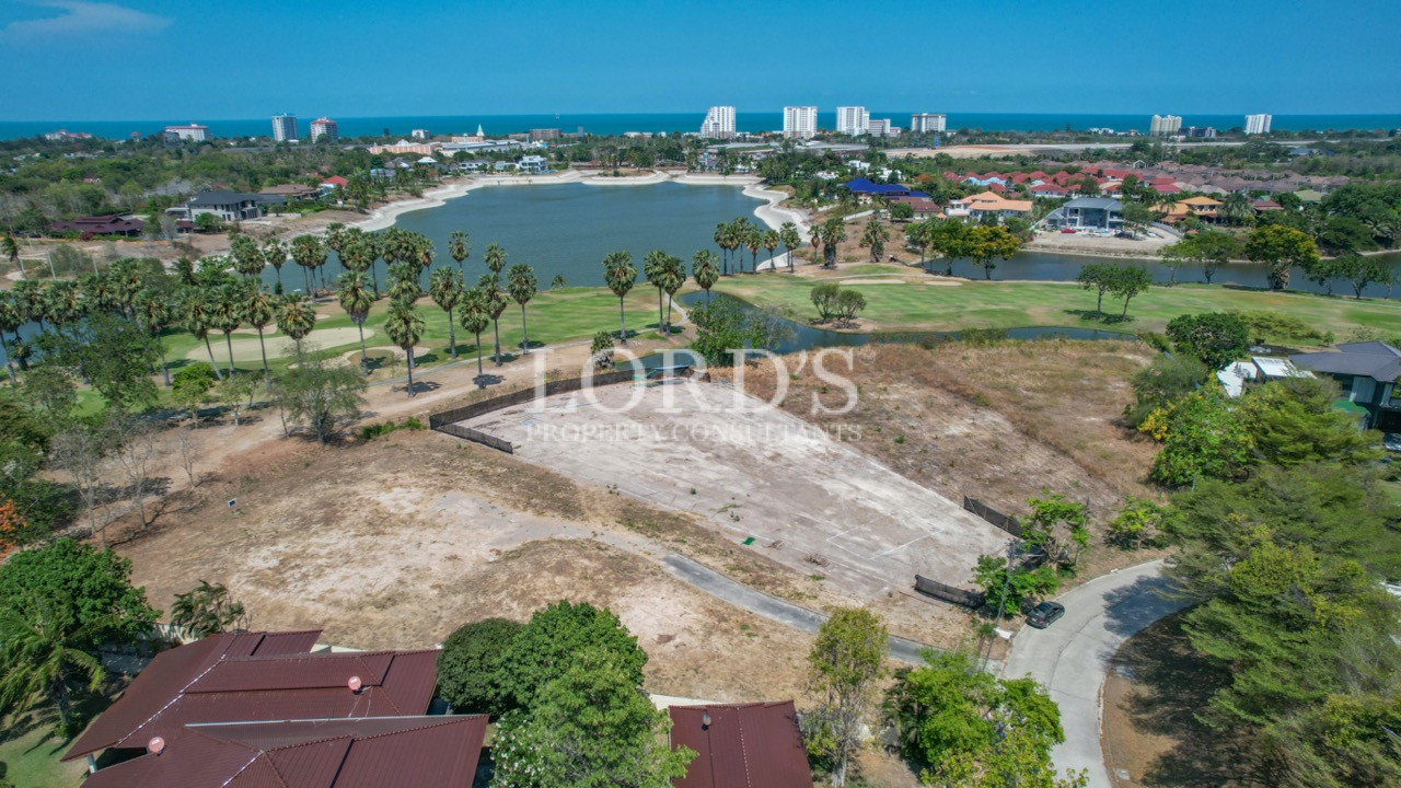 Large development land plot