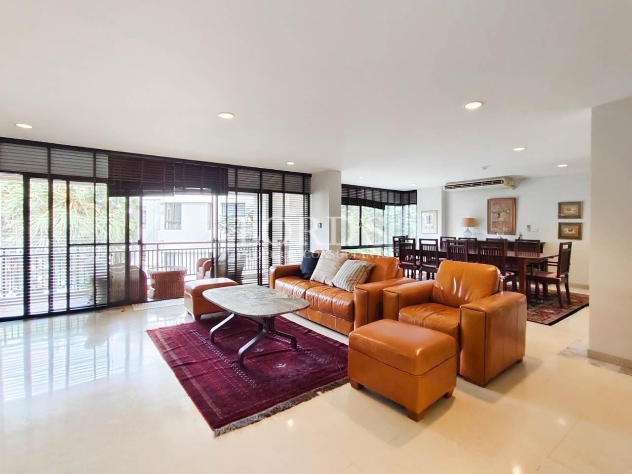Living room with leather sofa set