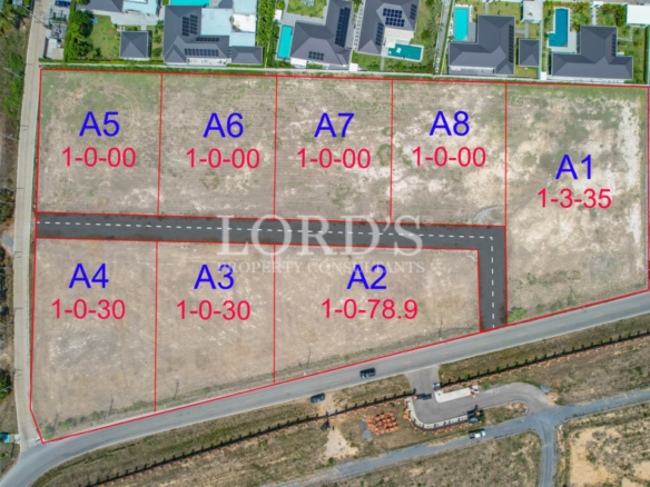 Residential site plan with labeled plots