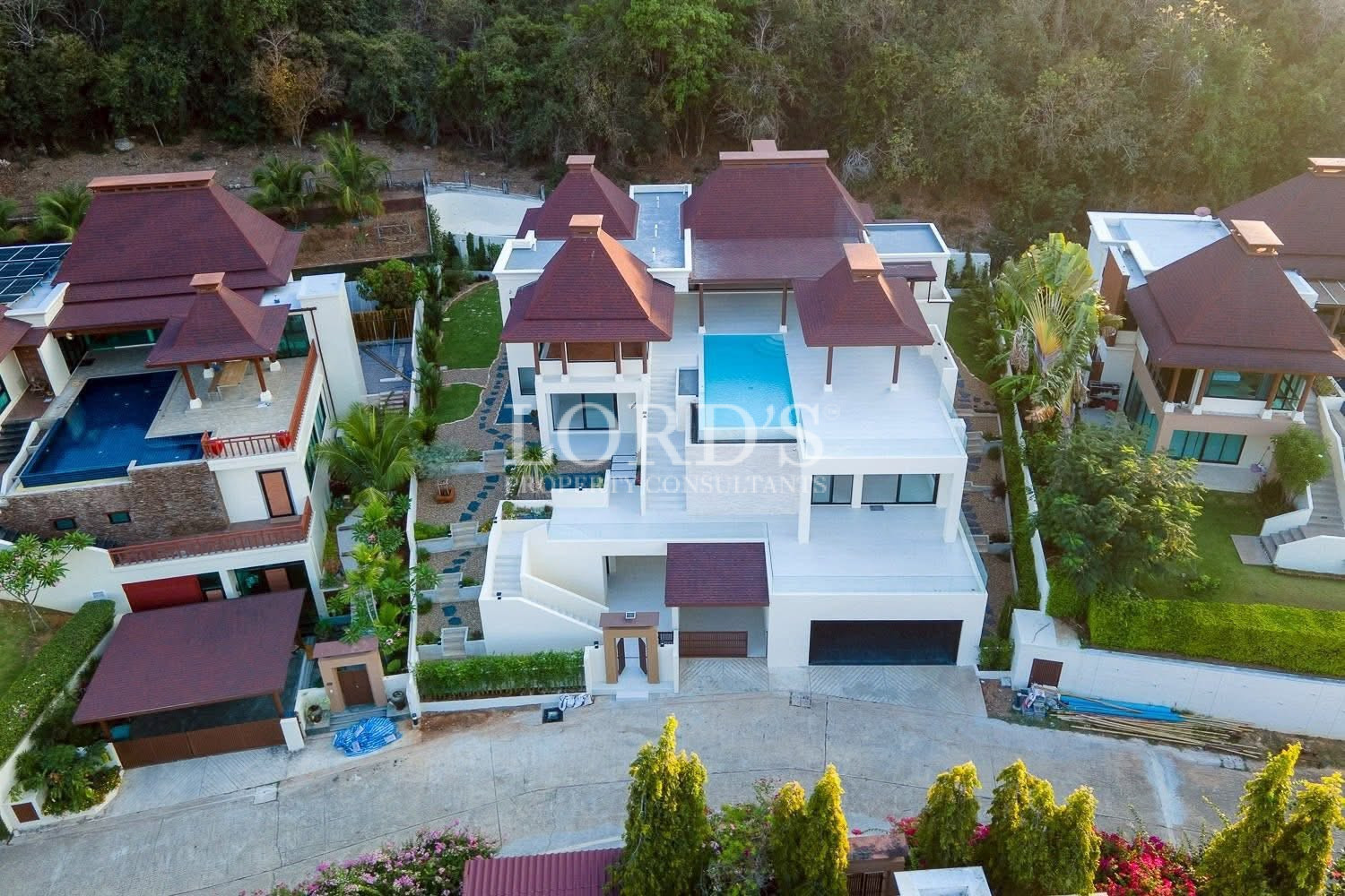 Stunning 6-Bed, 6-Bath Pool Villa with Sea Views in Khao Tao, Hua Hin