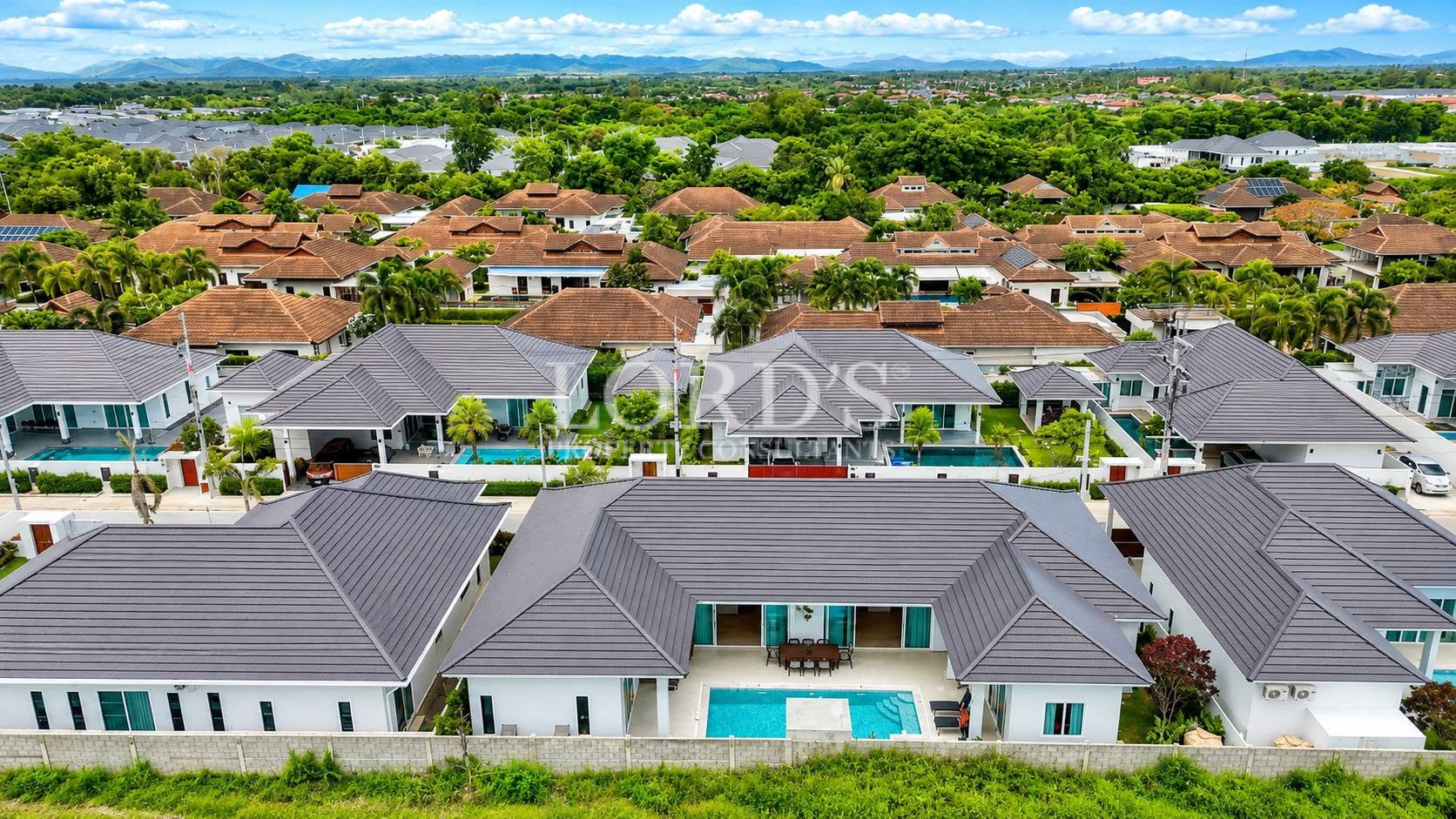 Move-in-ready!!! Luxury 3 Bedroom Pool villa in sought-after development Soi 88 for sale
