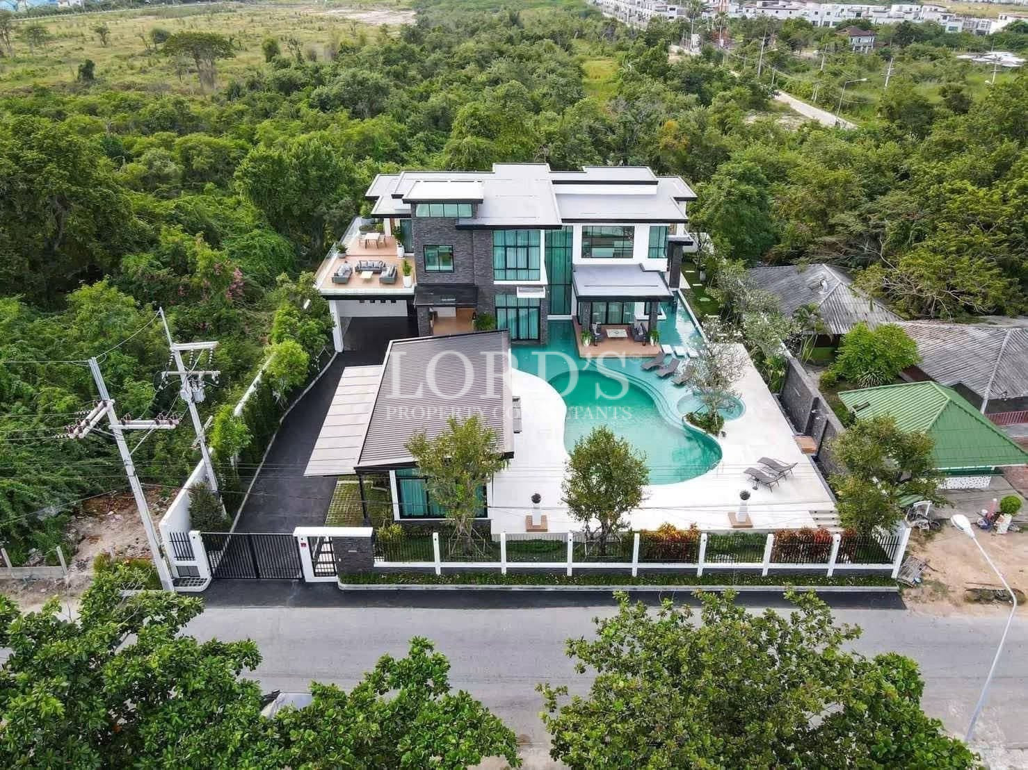 Ultra-luxury Beachfront Estate between Cha Am and Hua Hin for sale - Cha-Am, Thailand