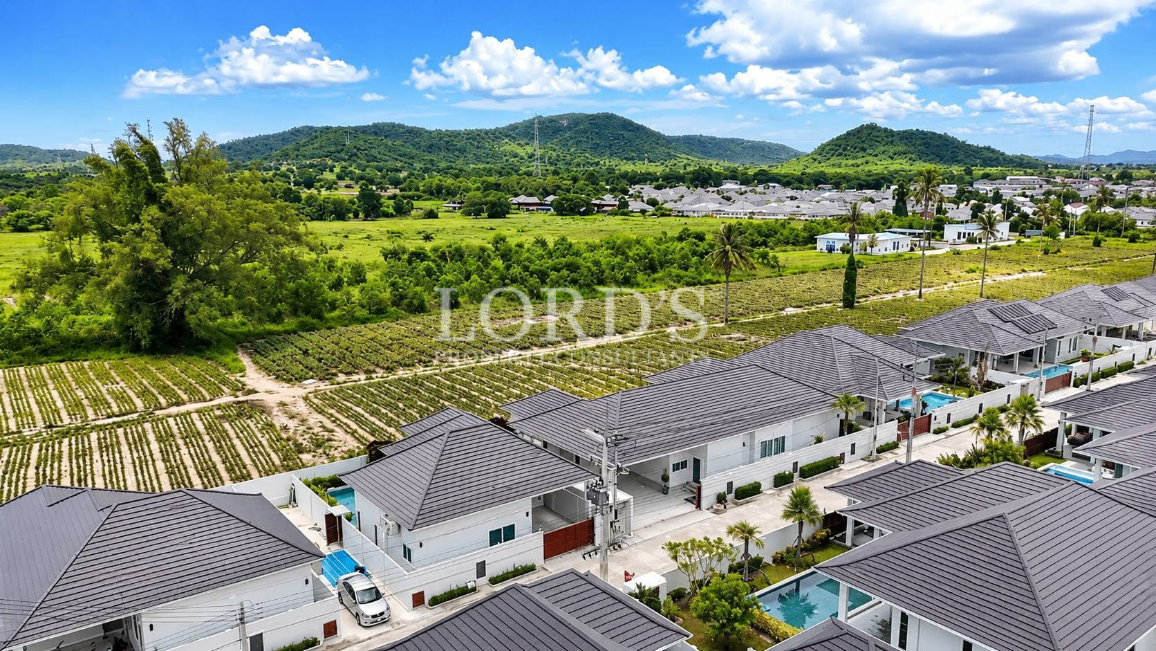 Move-in-ready!!! Luxury 3 Bedroom Pool villa in sought-after development Soi 88 for sale - Hua Hin - photo 14