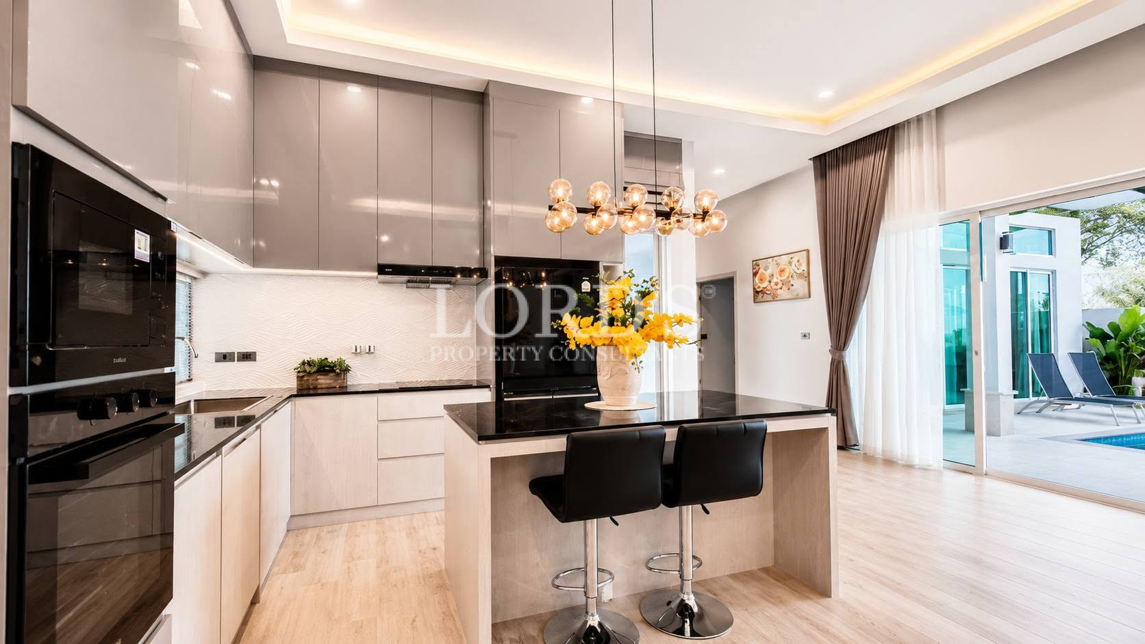 Move-in-ready!!! Luxury 3 Bedroom Pool villa in sought-after development Soi 88 for sale - Hua Hin - photo 13