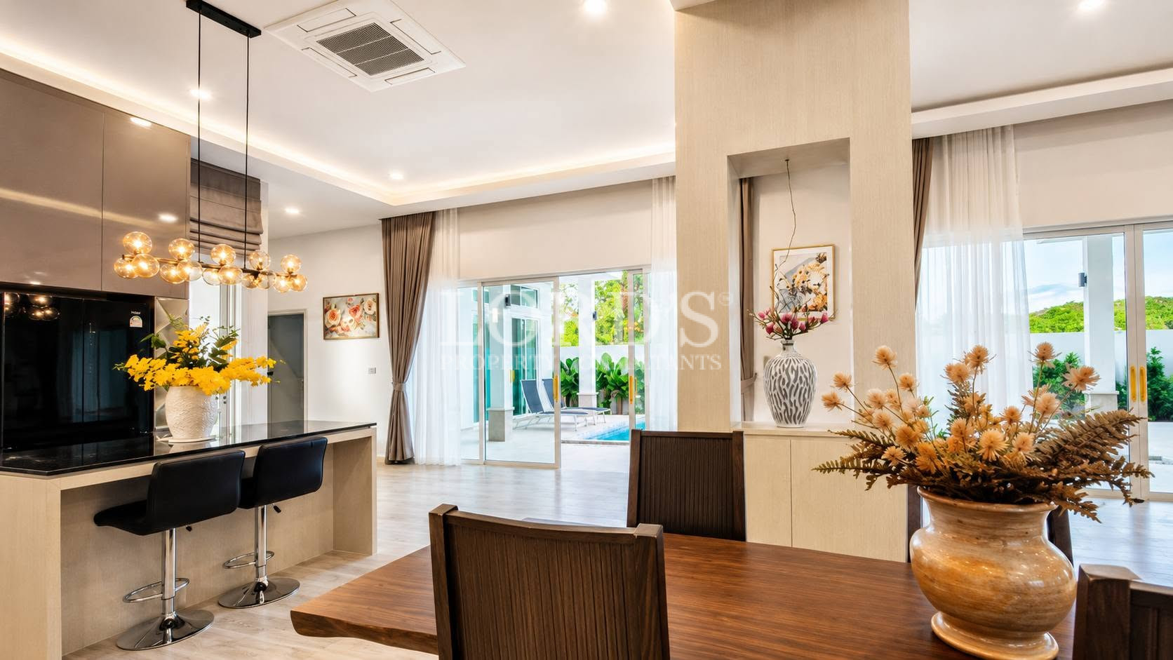Move-in-ready!!! Luxury 3 Bedroom Pool villa in sought-after development Soi 88 for sale - Hua Hin - photo 3