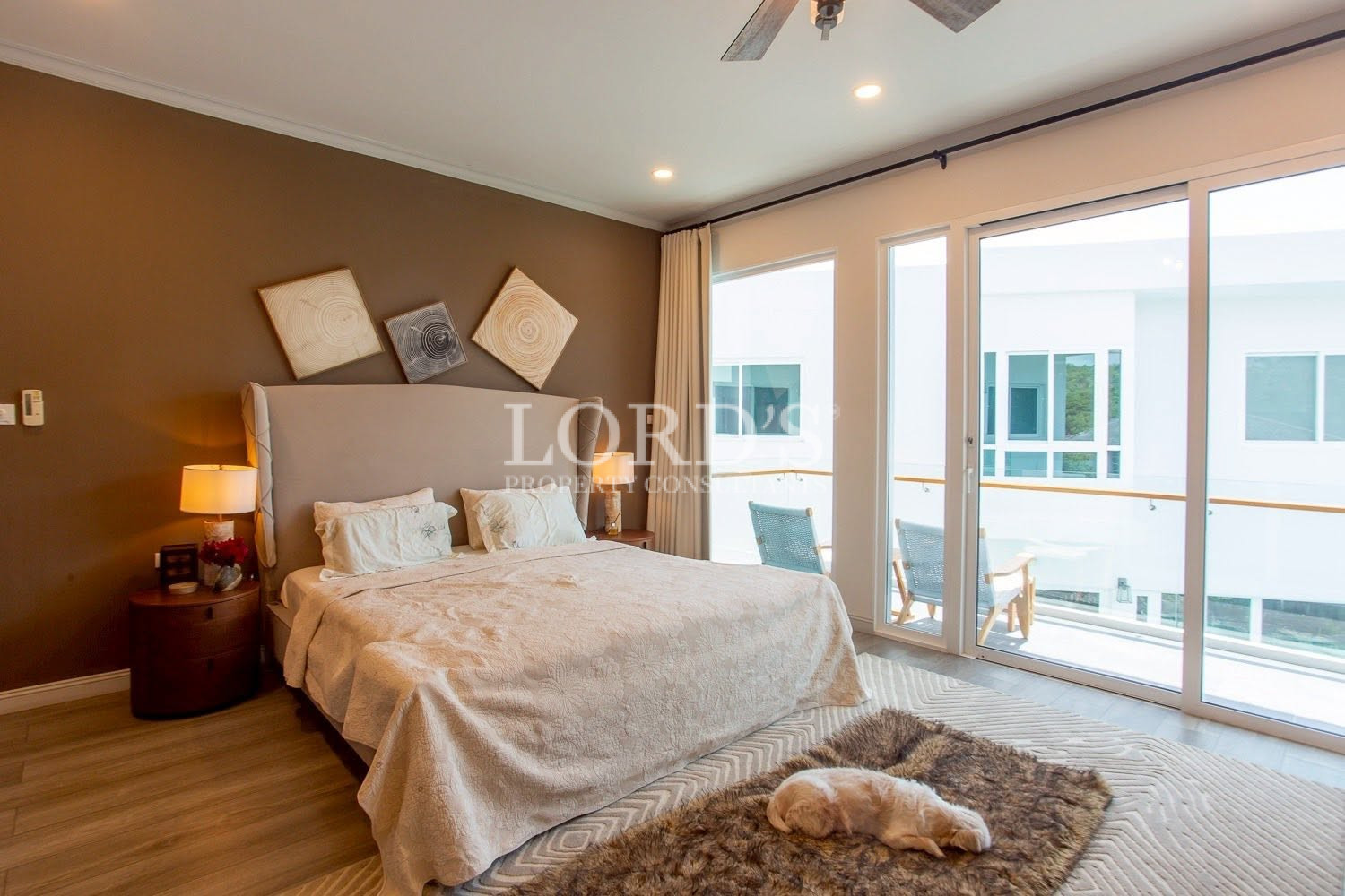 Bedroom with balcony access and mountain views