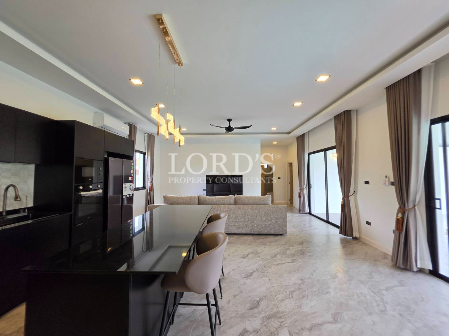 Open-plan kitchen and dining area