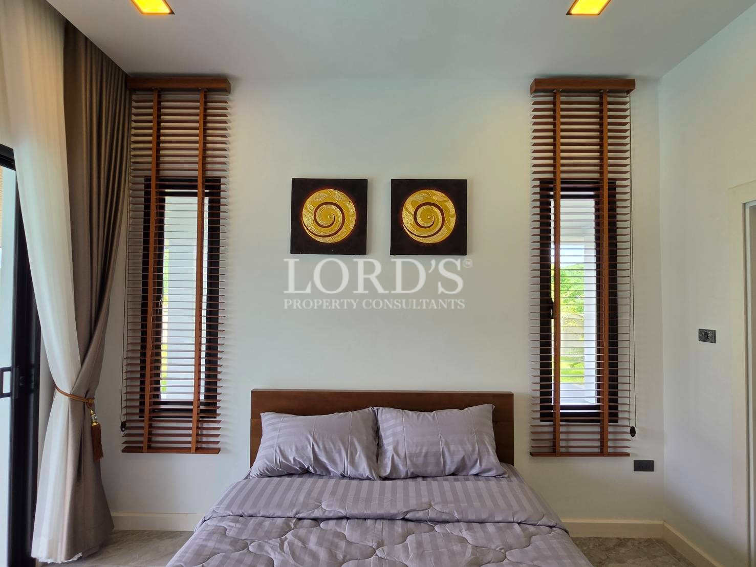 Decorative wall art feature